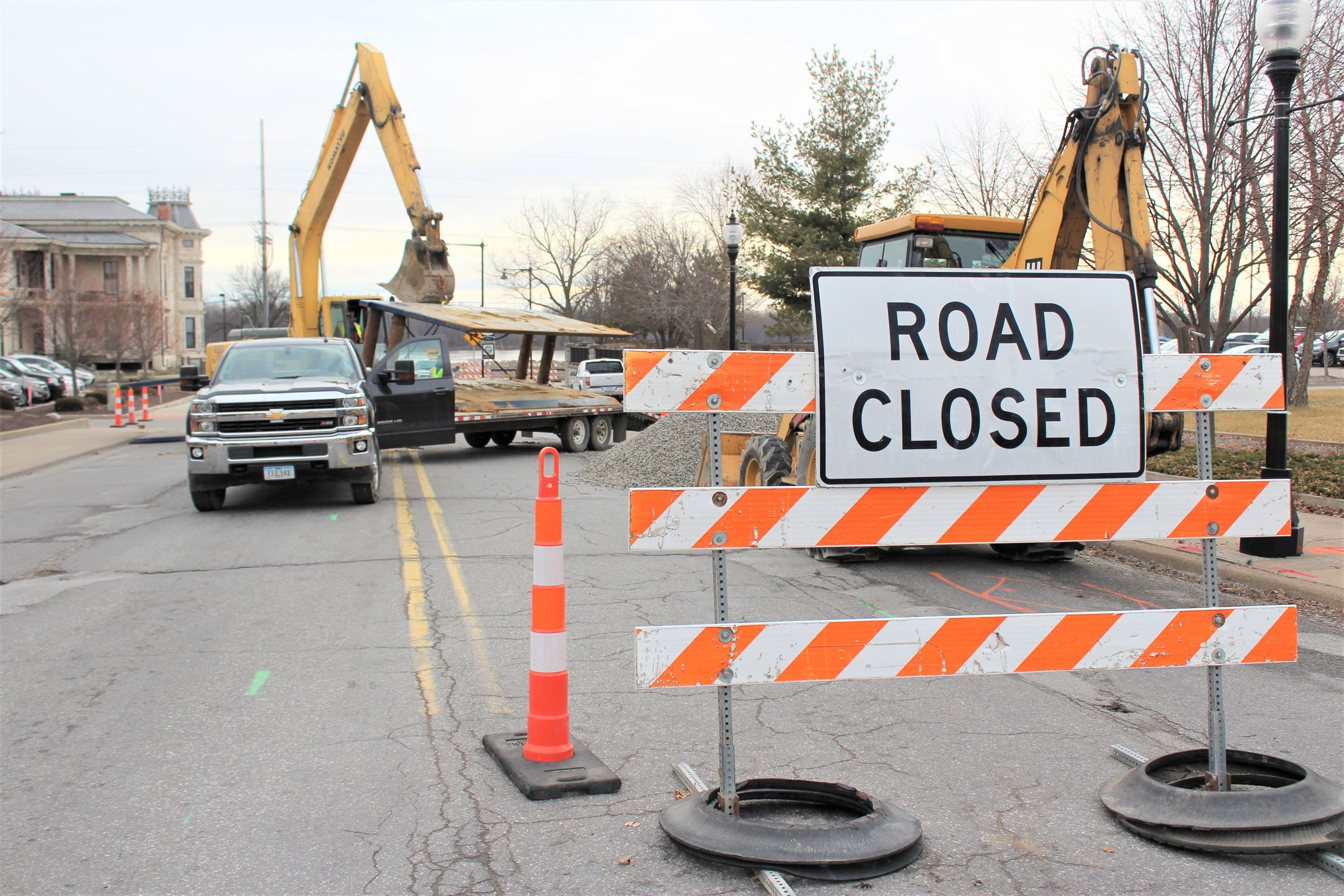 010620 Detour in effect (JPG)