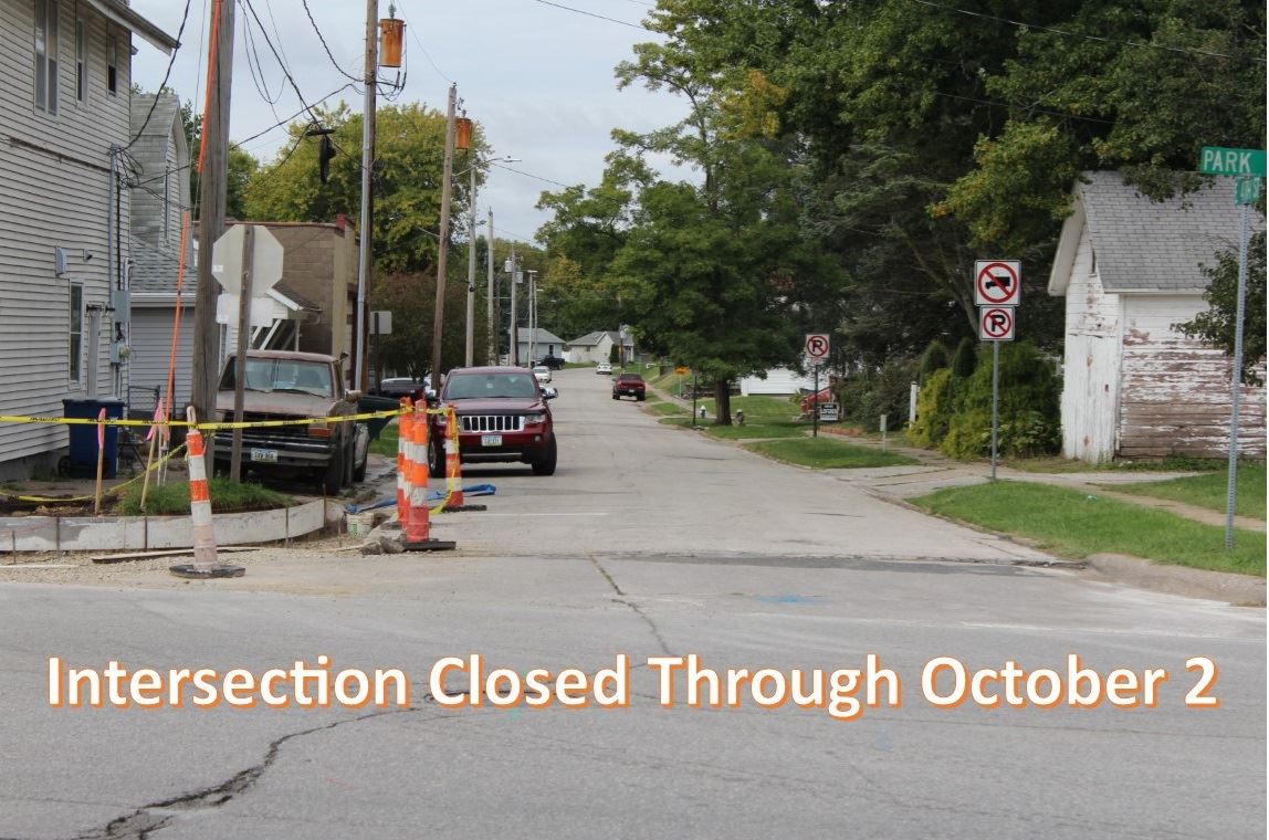 092820 East 4th Intersection closed (JPG)