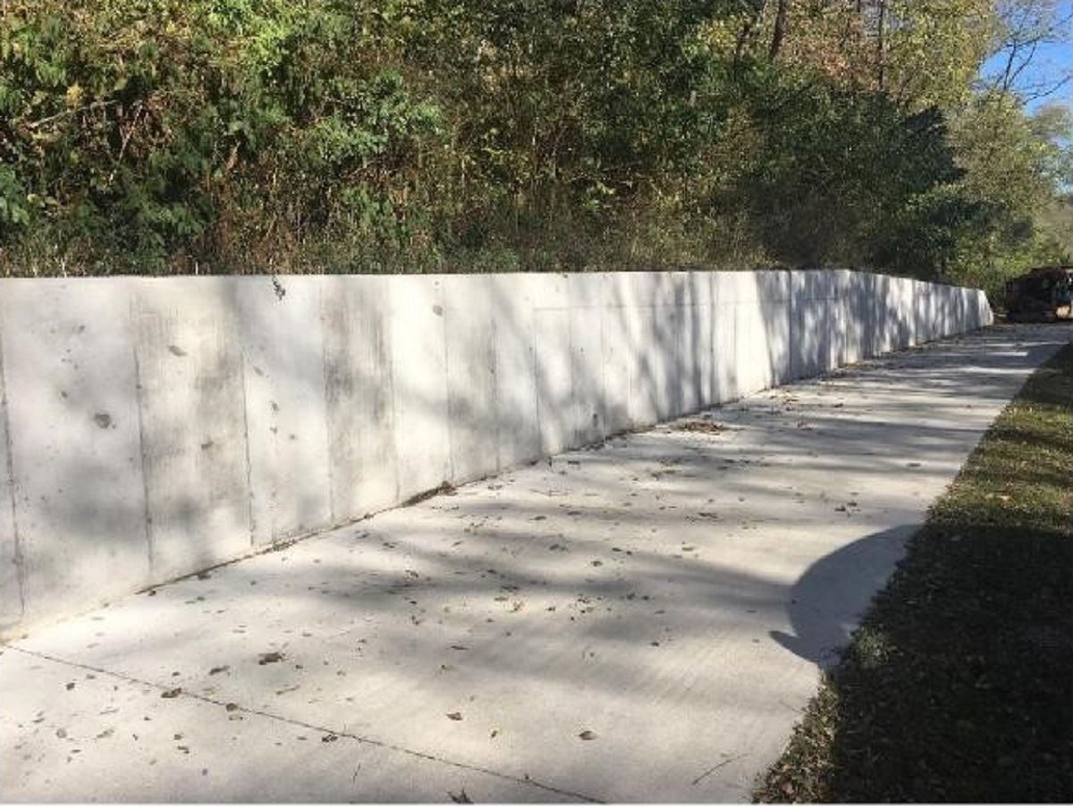 120120 West Side Trail - Houser Hill Retaining Wall (JPG)