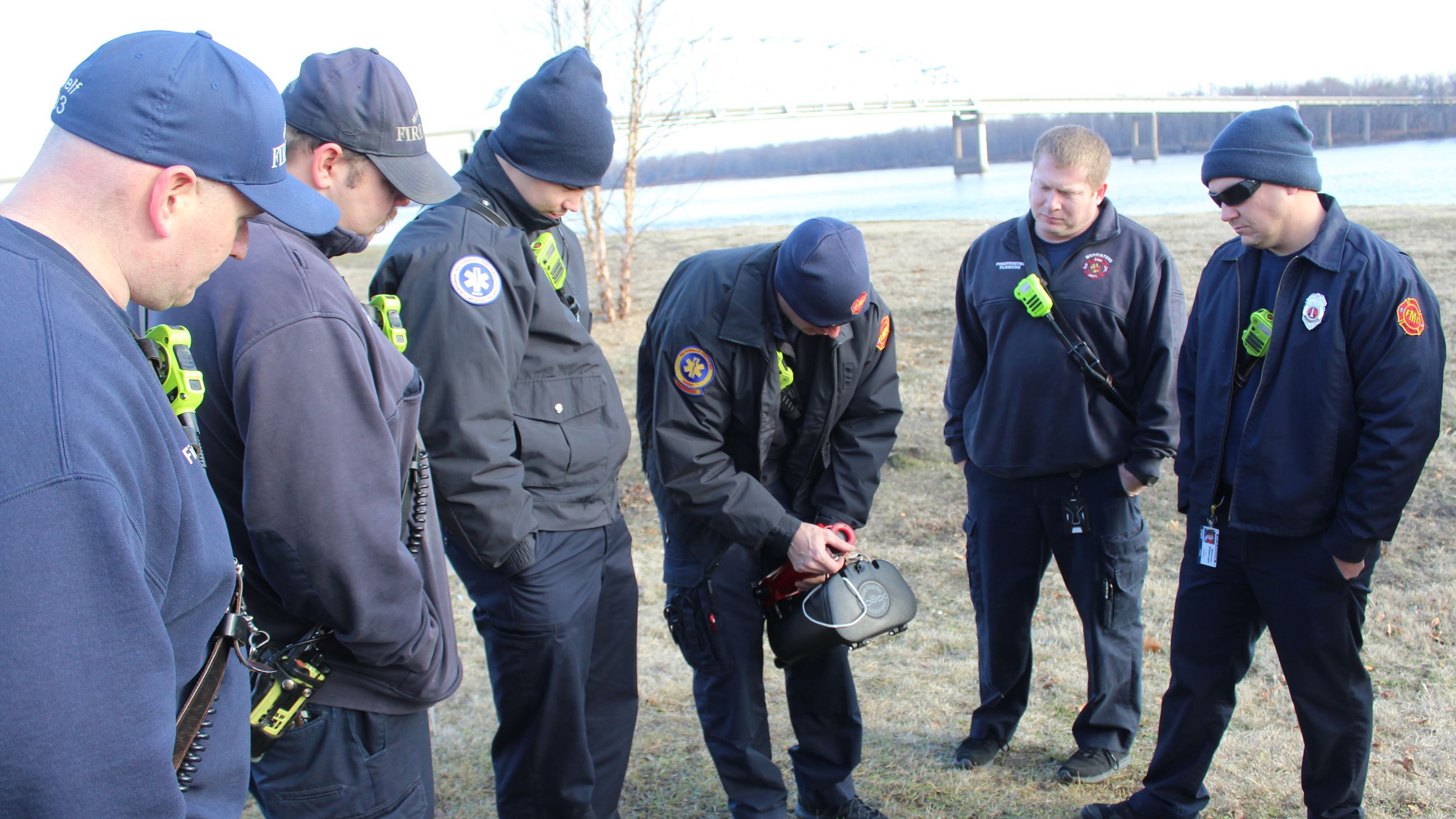 Muscatine FD training with rope gun on the riverfront (JPG) 010424